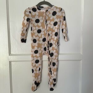 Posh Peanut, Footie Ruffled Zipper One Piece. Size 9-12m.